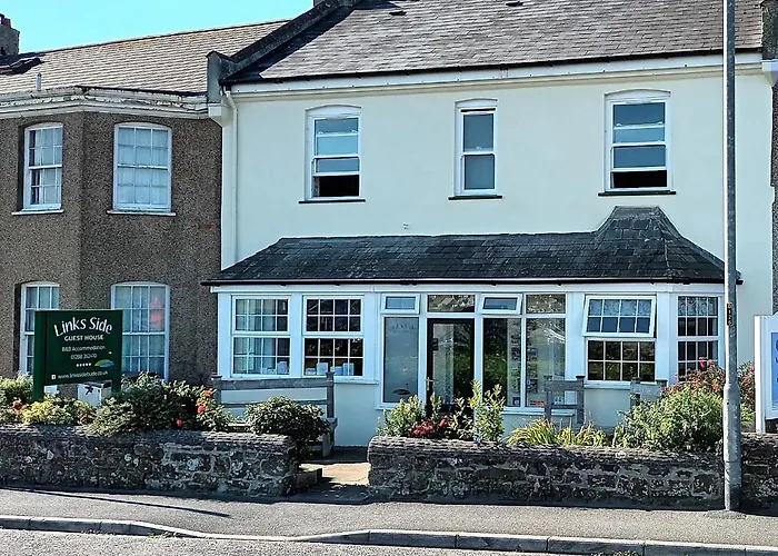 Links Side Guest House