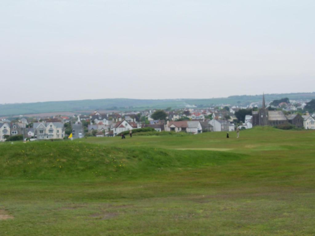 Links Side Bude